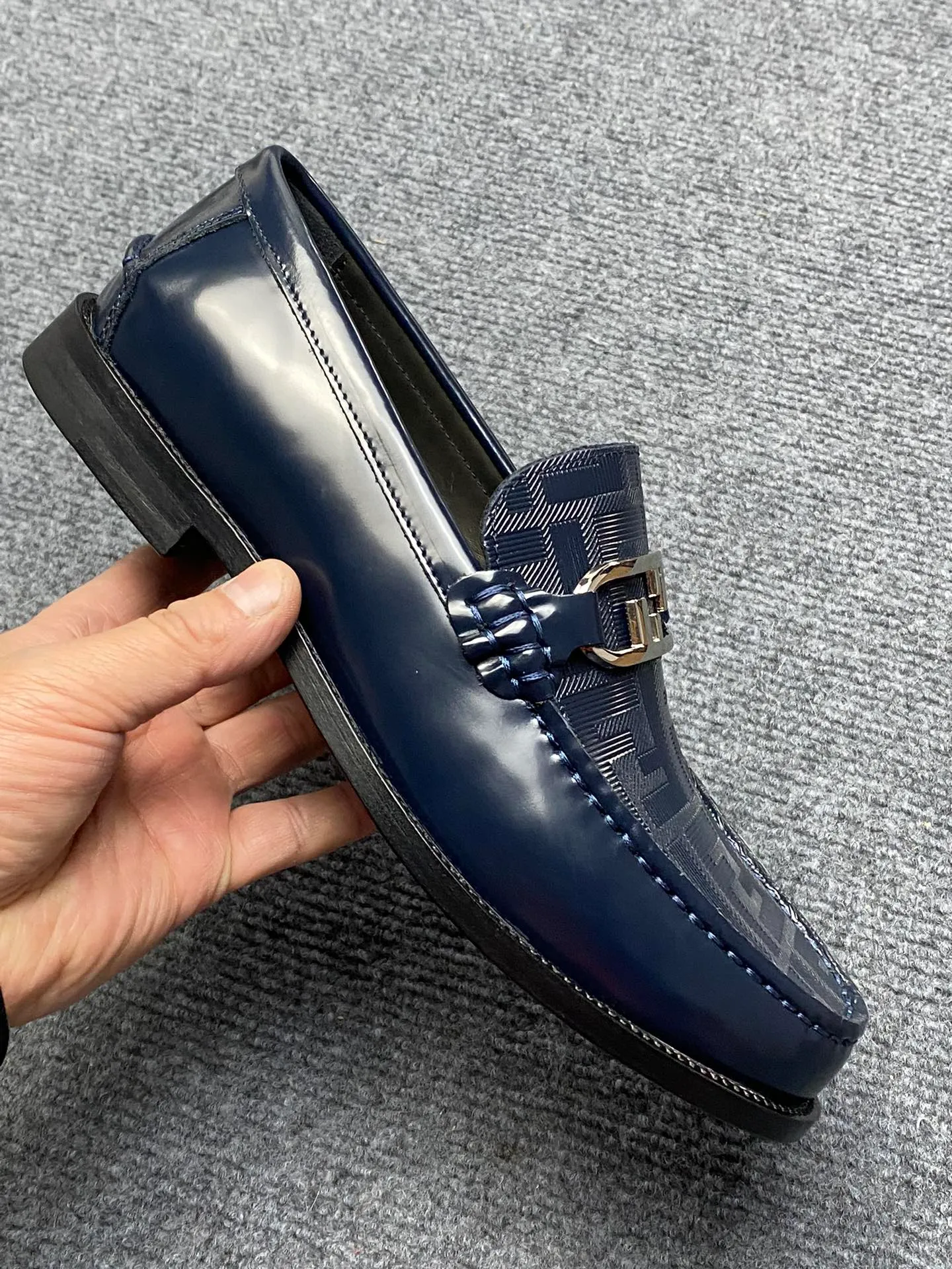 Men's Men's Shoes Men's Men's Shoes 💰900FENDI Fendi Men's Breathable and Comfortable Leather Shoes. Original development. The leather outsole is made of leather. Counters copy one to one. Imported counter cowhide. Imported water dyes cattle. 38 to 44. (45.46. can be ordered. 47.
